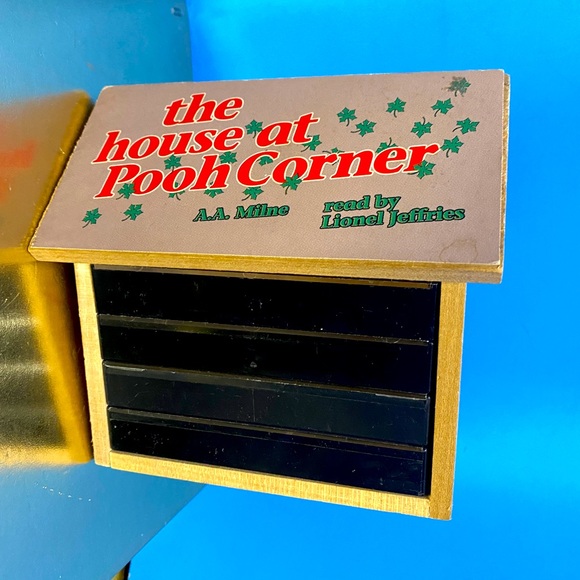 DISNEY VTG 90s WINNIE THE POOH THE HOUSE AT POOH CORNER 4 AUDIO CASSETTE SET - Picture 9 of 10